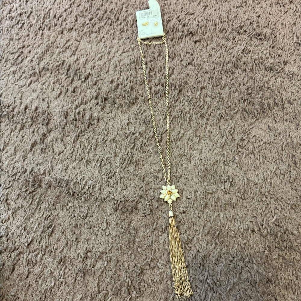 2 FOR $20 Gold White Flower Pendant Tassle Necklace + Earring Set Born USA NEW